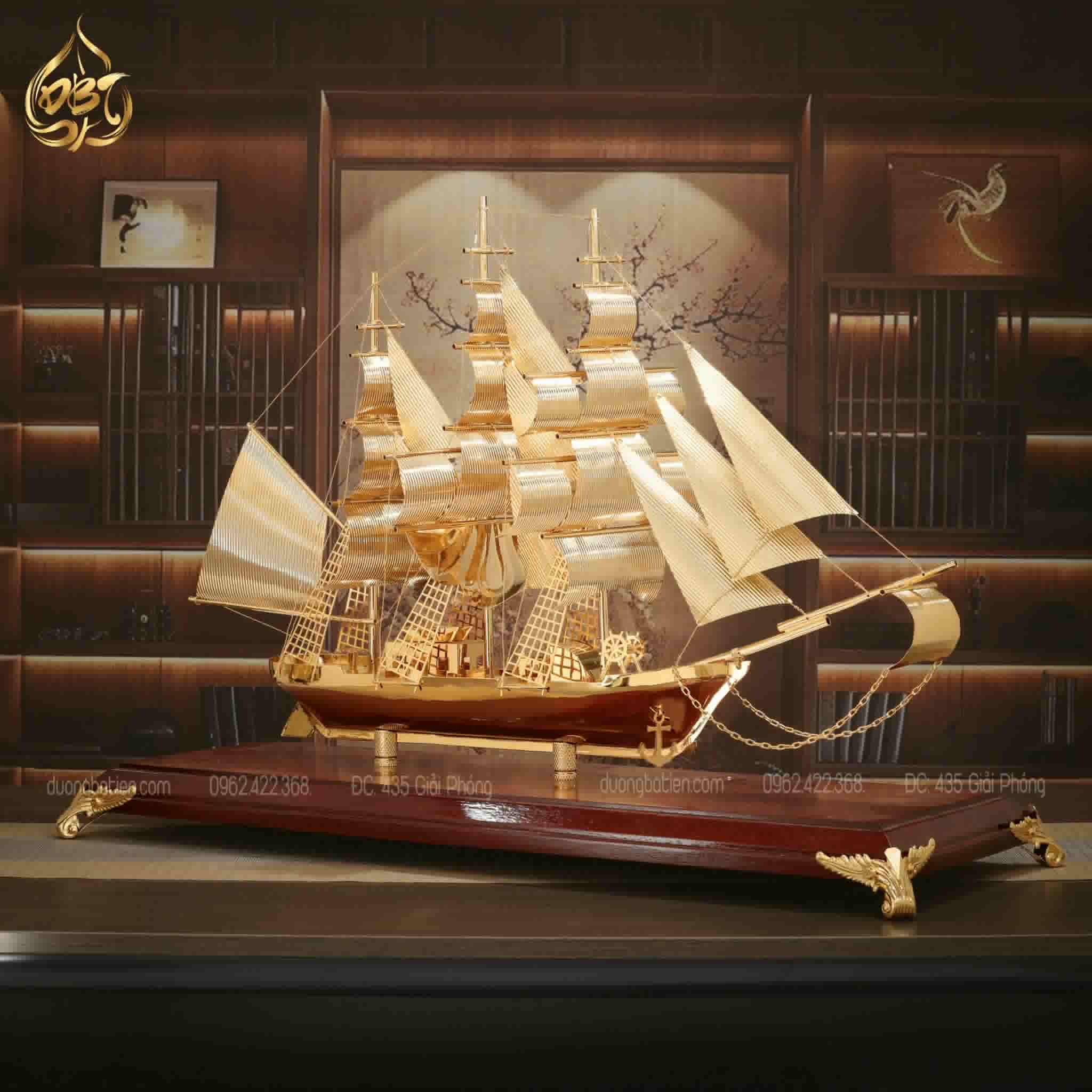 Mô hình thuyền buồm mạ vàng 24k cỡ lớn 80cm - Quà tặng Vip